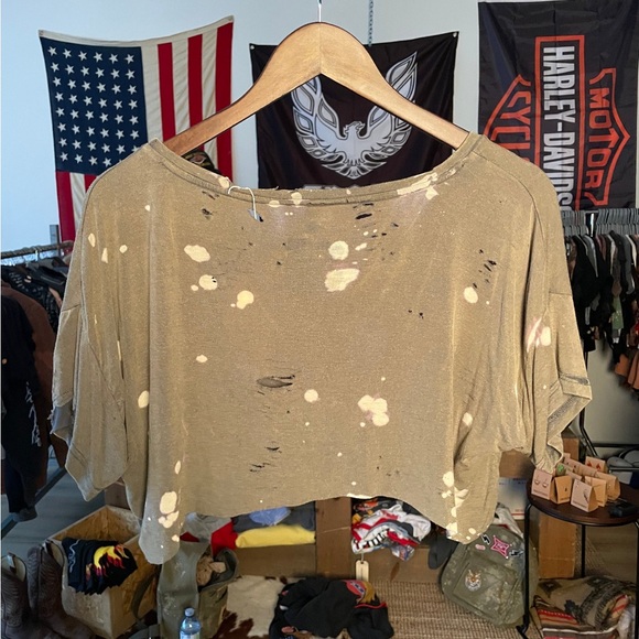 Lucky 13 Crop - Picture 2 of 3